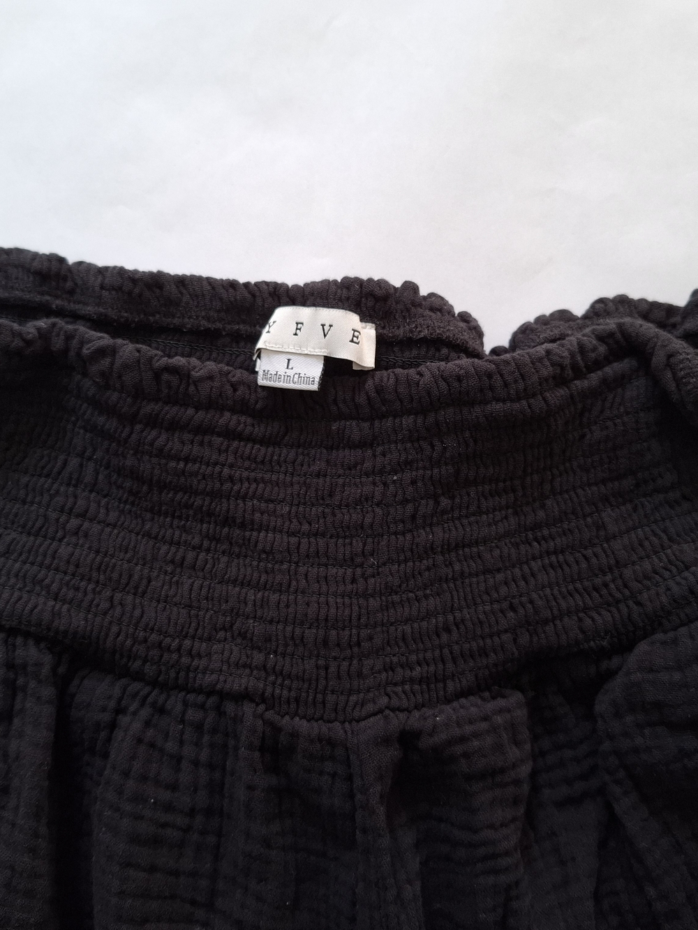 HYFVE Black Wide Leg Smocked Pants SZ L - Picture 3 of 6